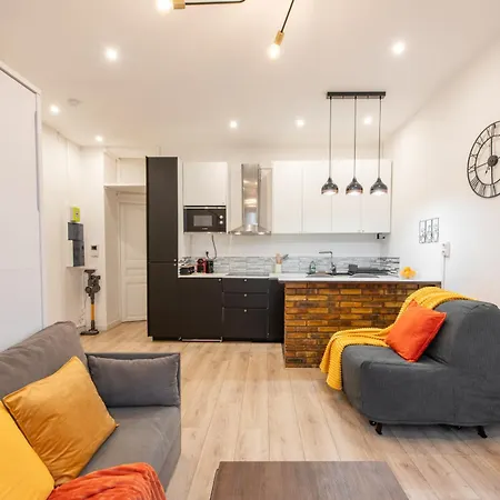 Cozy & Fully Equipped 5 Min Walk To Metro, Montparnasse Neighbourhood Appartamento Parigi