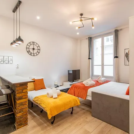 Cozy & Fully Equipped 5 Min Walk To Metro, Montparnasse Neighbourhood * Parigi