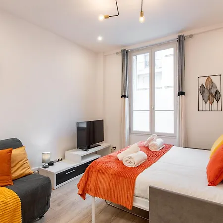 Cozy & Fully Equipped 5 Min Walk To Metro, Montparnasse Neighbourhood Appartamento Parigi